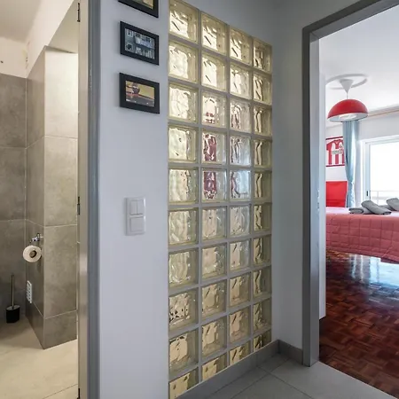 Center Stunning View 아파트