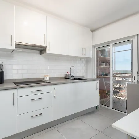 Center Stunning View 파로