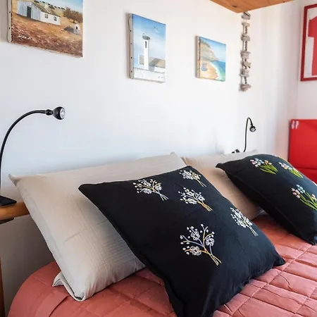 Center Stunning View 아파트