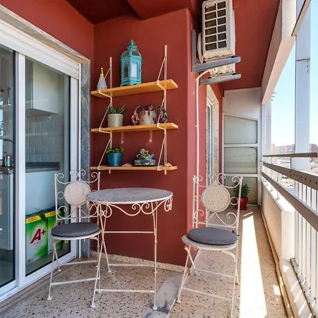 Center Stunning View Φάρο