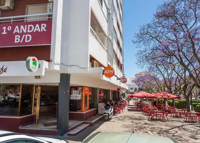 Center Stunning View アパート