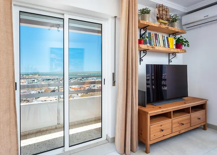 Center Stunning View *